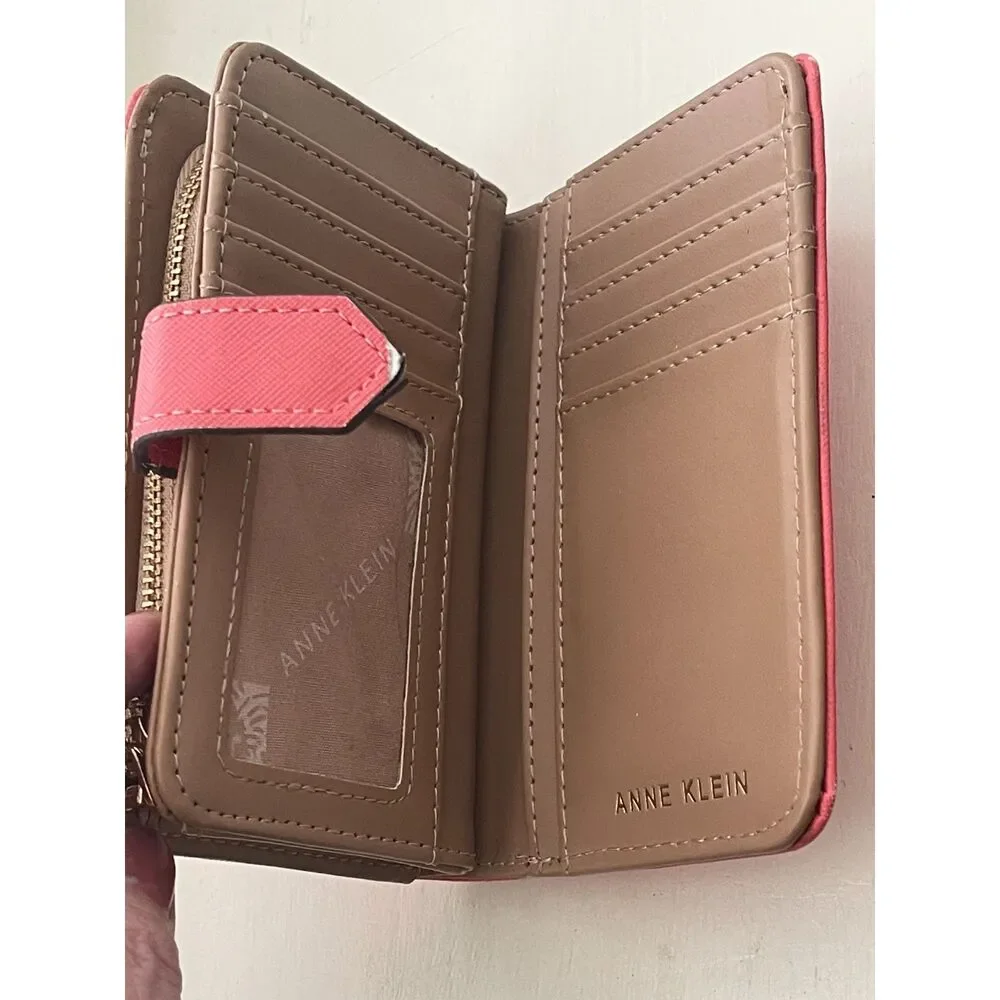 Vintage Anne Klein Horsebit Horse Bit Pink Bi Fold Ladies Wallet 5.5